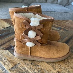 Koolaburra by UGG Little Kid Girls Booties with Bows Size 2